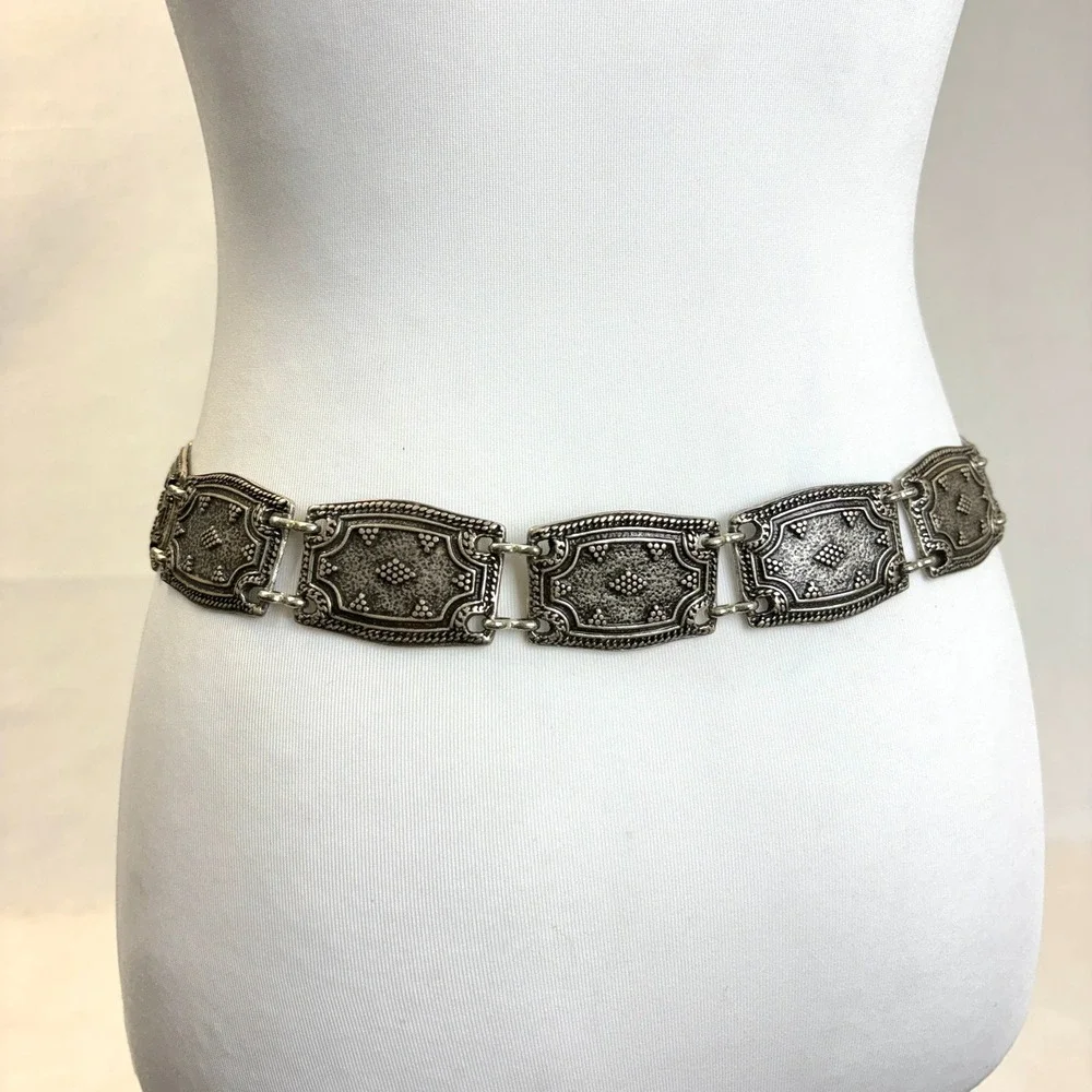 VTG The Limited Genuine Leather Tan‎ Belt Silver Ornate Western Buckle Boho M